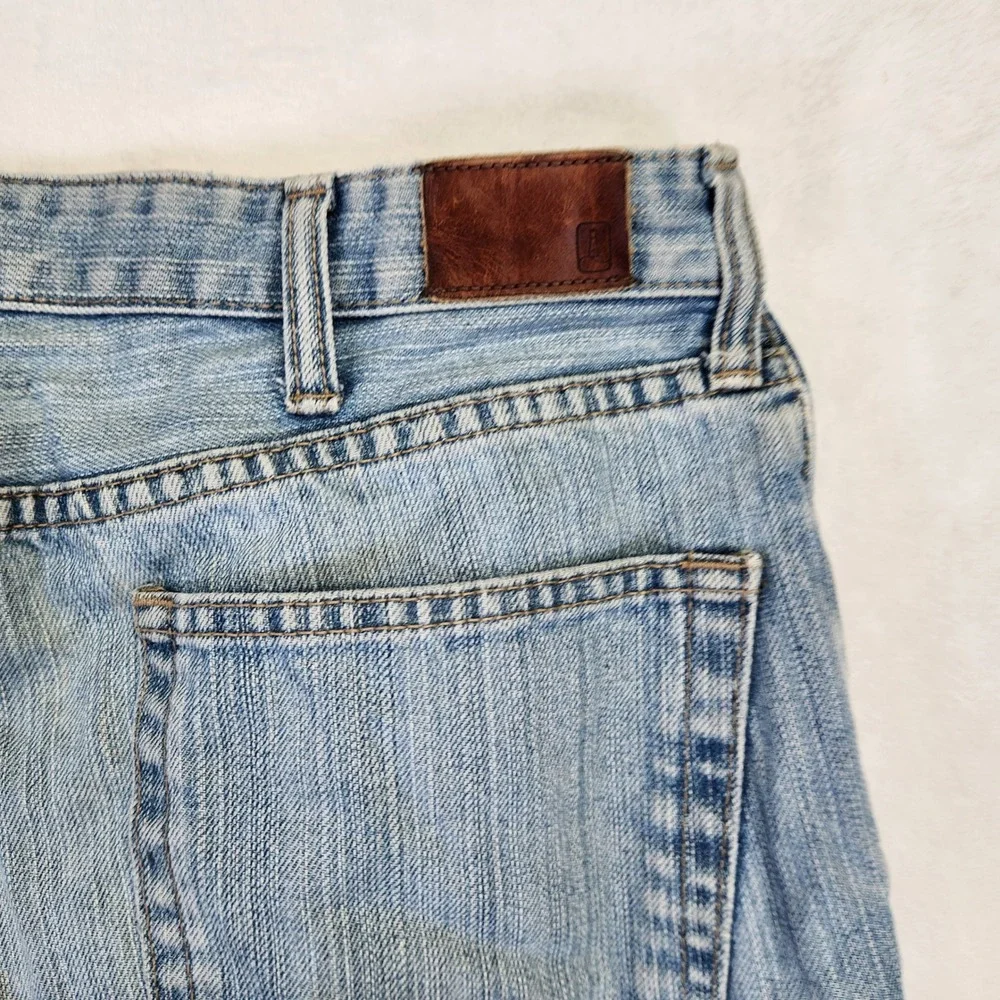 Lands End Mens Relaxed Fit Slightly Tapered Leg Light Wash‎ Denim Jeans 36x30